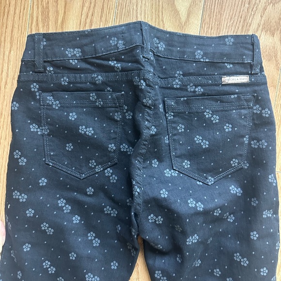 Set of two - Animal print skinnies and floral print skinnies - Picture 5 of 7